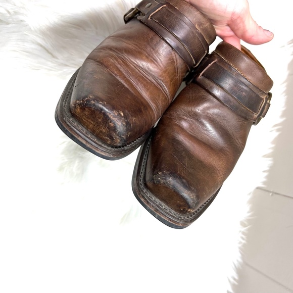 🚫SOLD! |•FRYE•| Leather Belted Harness Mule Boot - Picture 11 of 15